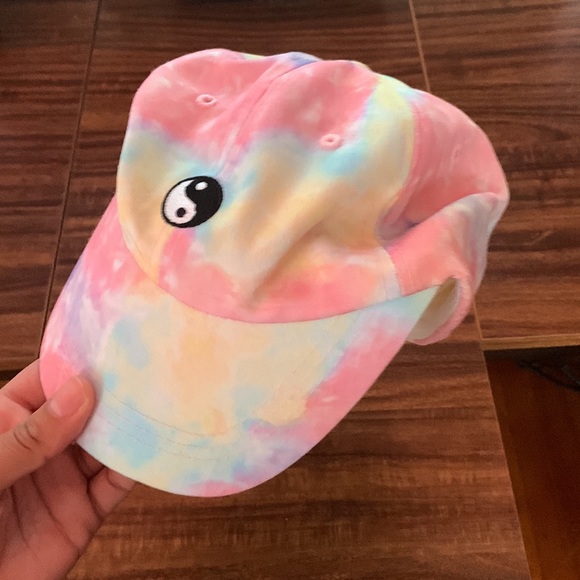 Multicolor cap - Picture 5 of 5